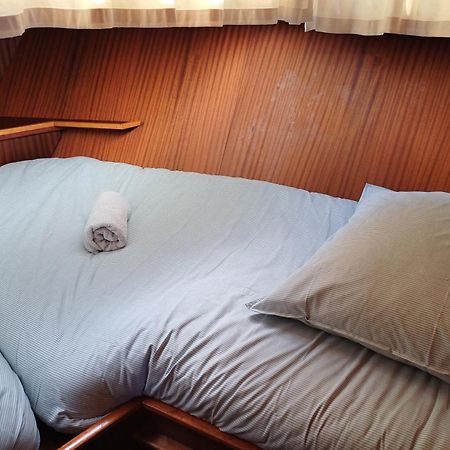 Motor Yacht Amstelle Hotel Amsterdam Bagian luar foto