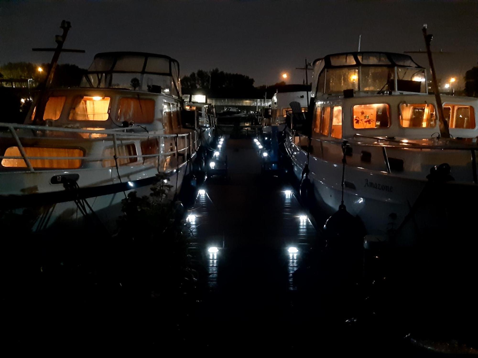 Motor Yacht Amstelle Hotel Amsterdam Bagian luar foto